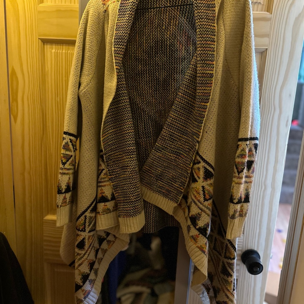 Debut Beige and Black Patterned Women's Cardigan